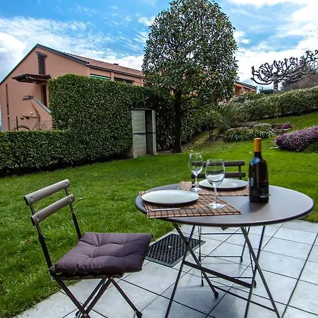 Apartment Como Lake View With A Private Garden